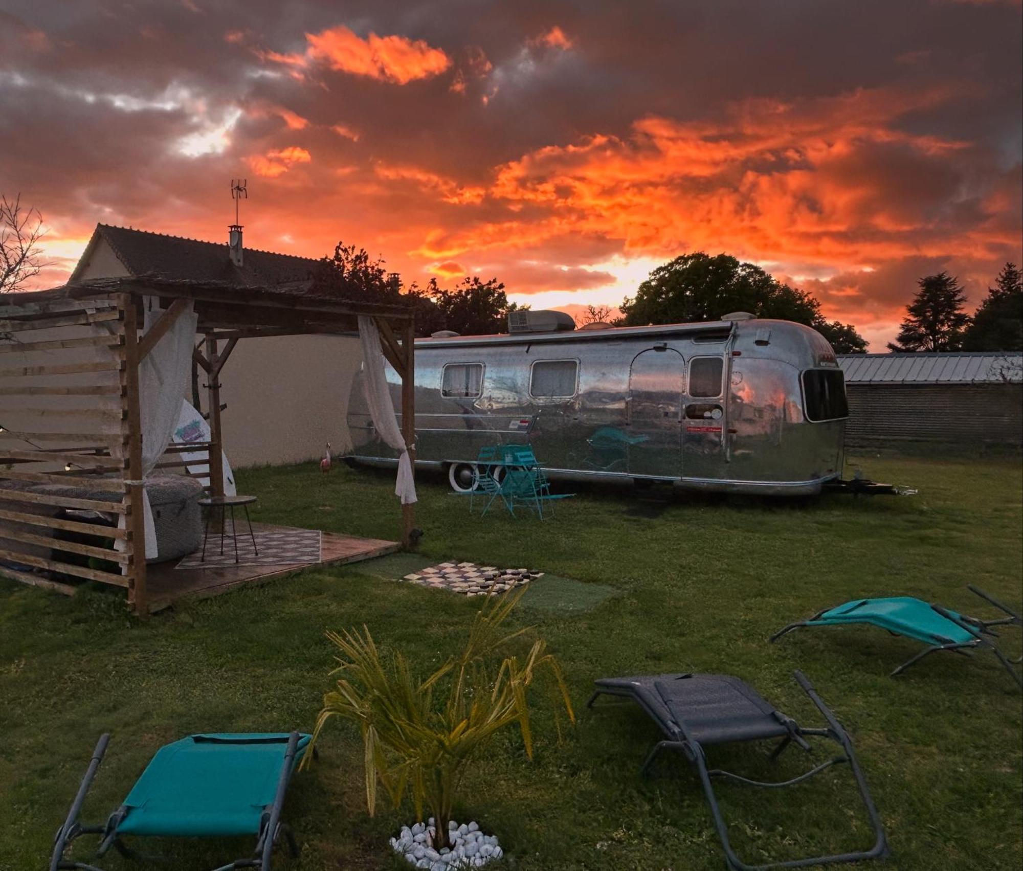 Hotel Vintage Camp Chabris Exteriér fotografie